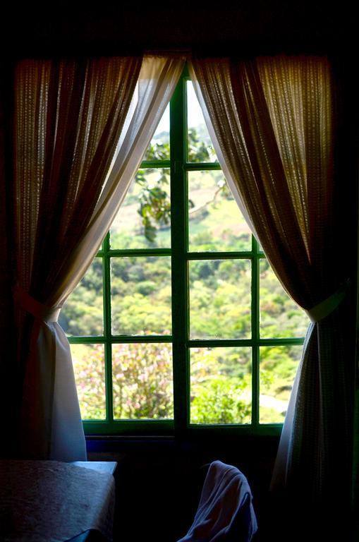 Hotel Cafezal Em Flor Turismo E Cafes Especiais Monte Alegre do Sul Exterior foto